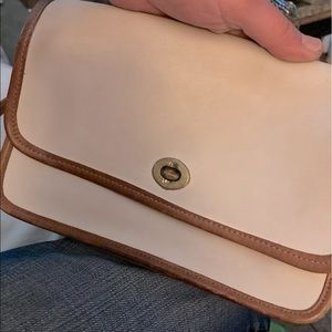 Vintage Coach crossbody bag
